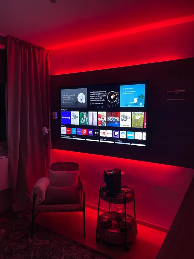 De Luxe Apartment, Wifi, Tv 65" 프라하 외부 사진